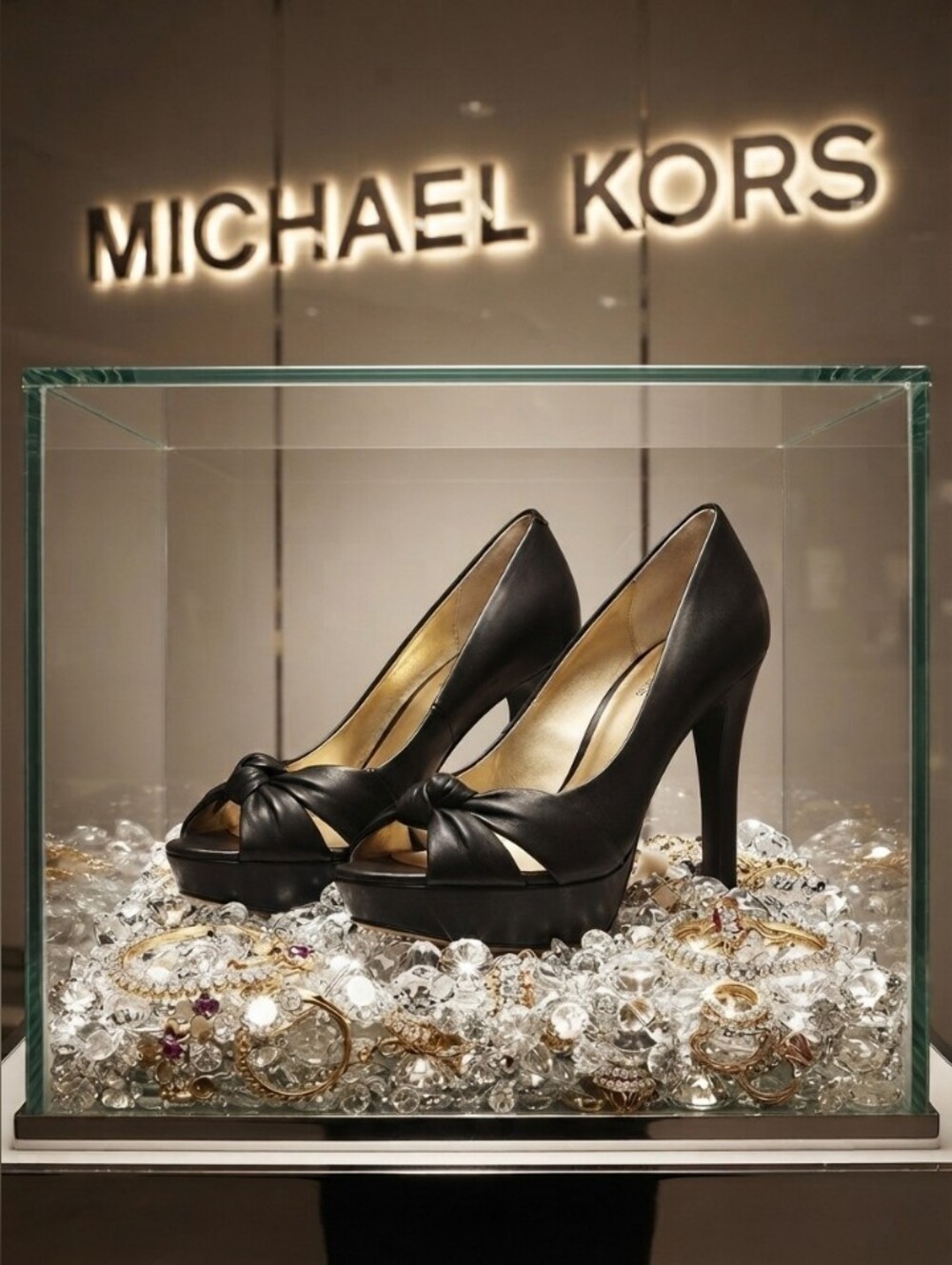 Michael Kors Black Leather Platform Peep Toe Pumps 🖤